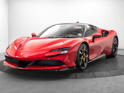 Used 2022 Ferrari SF90 Stradale AWD/4WD image 7