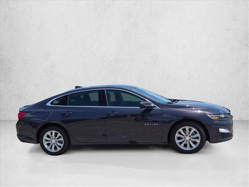 Used 2025 Chevrolet Malibu LT FWD image 4