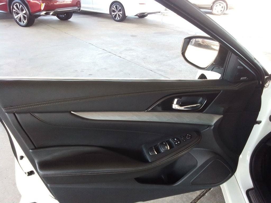 Used 2017 Nissan Maxima 3.5 SL FWD image 20