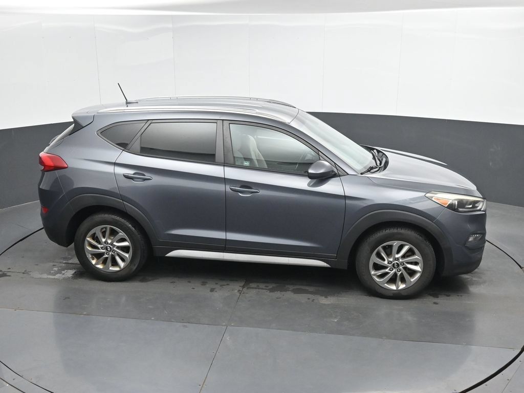 Used 2017 Hyundai Tucson SE w/ SE Popular Package 02 FWD image 32