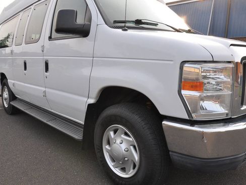 Used 2013 Ford E-250 and Econoline 250 Extended w/ PWR Group image 6