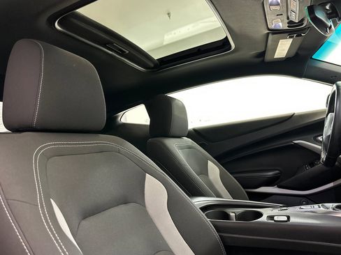 Used 2021 Chevrolet Camaro LT w/ RS Package RWD image 31