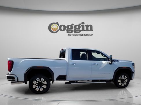 New 2026 GMC Sierra 2500 Denali AWD/4WD image 13