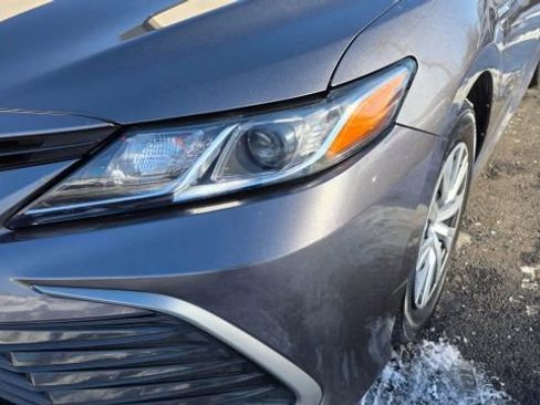 Used 2021 Toyota Camry LE FWD image 43