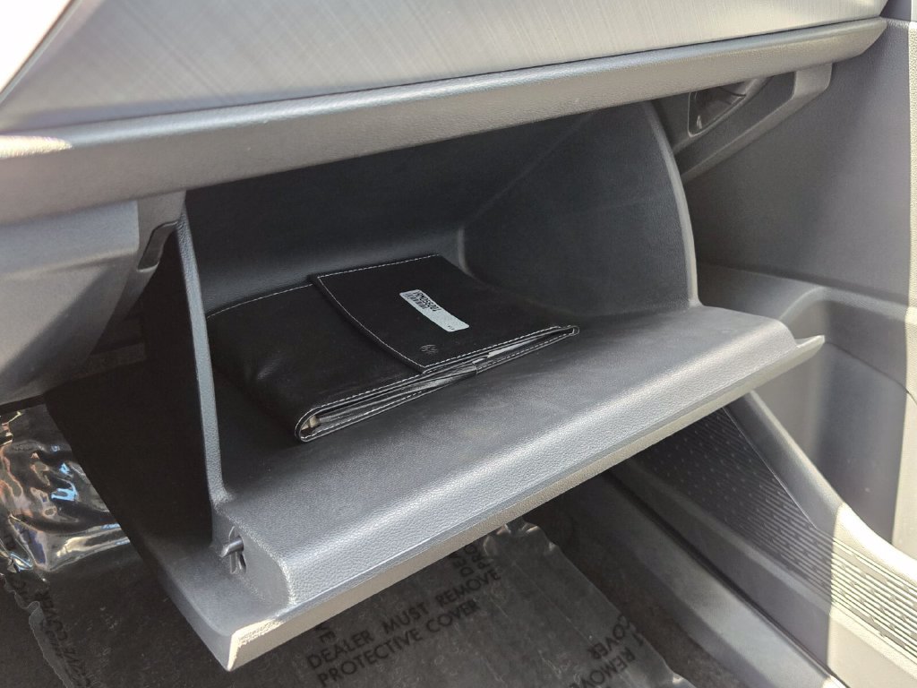 Certified 2024 Volkswagen Jetta SE w/ Panoramic Sunroof Package FWD image 23