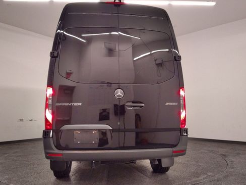 New 2026 Mercedes-Benz Sprinter 2500 image 9