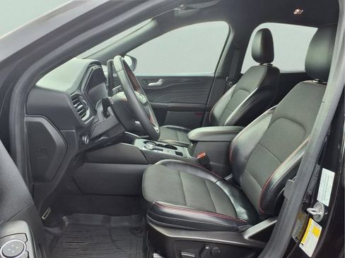 Used 2023 Ford Escape ST-Line w/ Tech Pack #1 AWD/4WD image 12