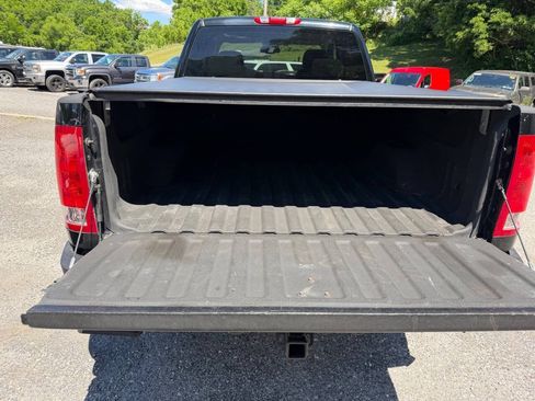 Used 2009 GMC Sierra 2500 SLE w/ Convenience Package AWD/4WD image 19