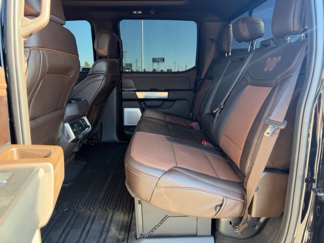 Used 2026 Ford F350 4x4 Crew Cab DRW Super Duty image 6