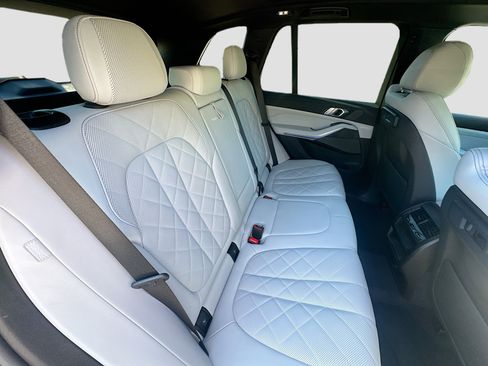 Certified 2023 BMW X5 sDrive40i w/ Premium Package image 30