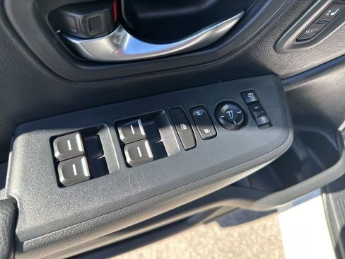 Used 2025 Honda Pilot Black Edition image 12