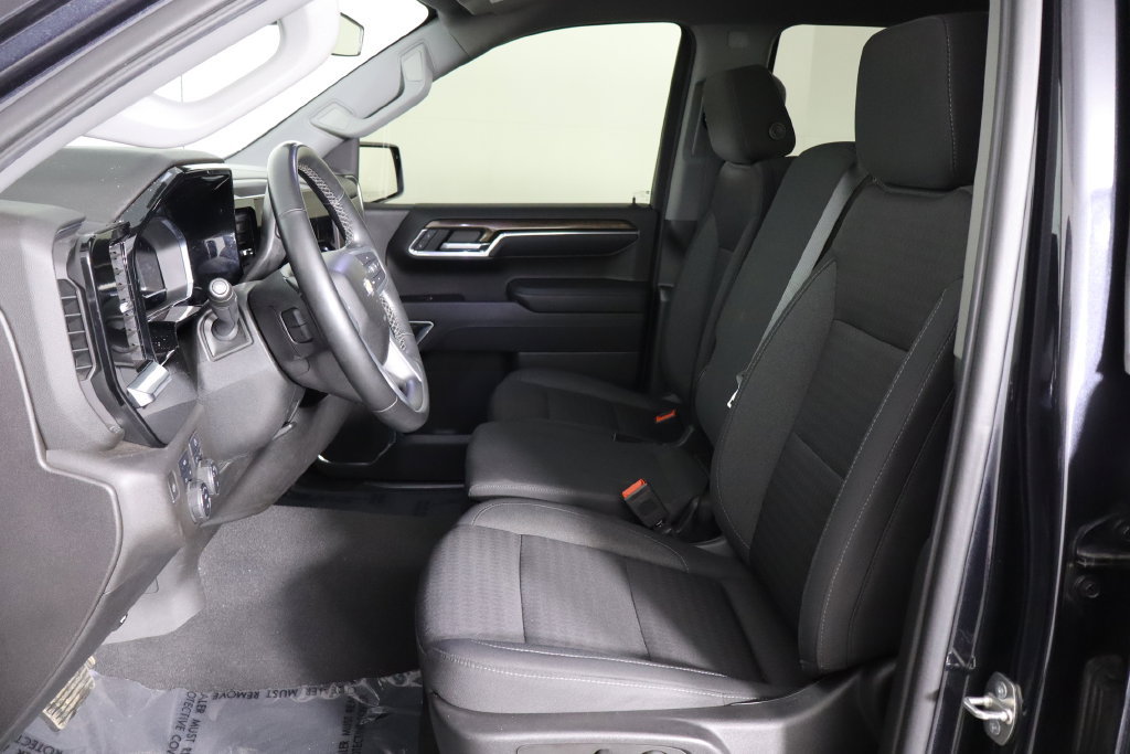 Used 2023 Chevrolet Silverado 1500 LT AWD/4WD image 14