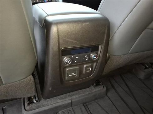 Used 2023 Buick Enclave Premium w/ Experience Buick Package image 9