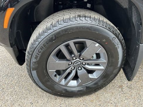 New 2026 Nissan Frontier SV w/ Tow Package image 15