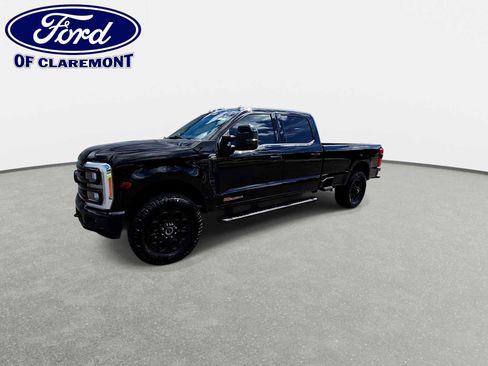 Used 2023 Ford F350 Lariat w/ Black Appearance Package AWD/4WD image 6