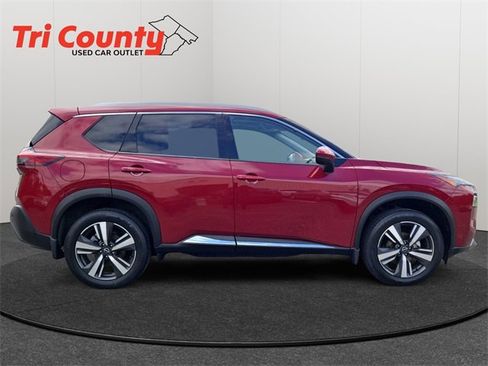 Used 2022 Nissan Rogue SL image 9