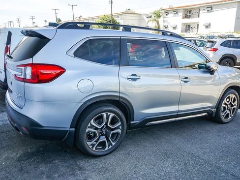 Used 2023 Subaru Ascent Limited w/ Technology Package image 5