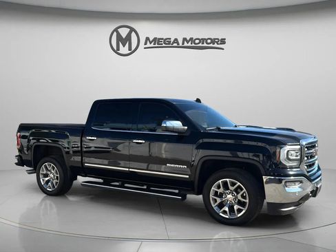 Used 2018 GMC Sierra 1500 SLT w/ Enhanced Driver Alert Package image 10