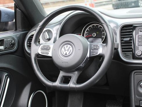 Used 2014 Volkswagen Beetle 1.8T image 15