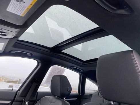 Used 2019 BMW 330i Gran Turismo xDrive w/ M Sport Package image 11