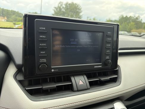 Certified 2022 Toyota RAV4 XLE w/ Convenience Package AWD/4WD image 7