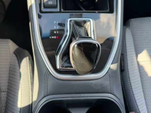 Used 2021 Subaru Outback Premium image 18