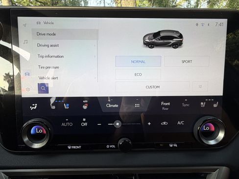 Used 2025 Lexus RX 350 Premium w/ Accessory Package (Z1) FWD image 24