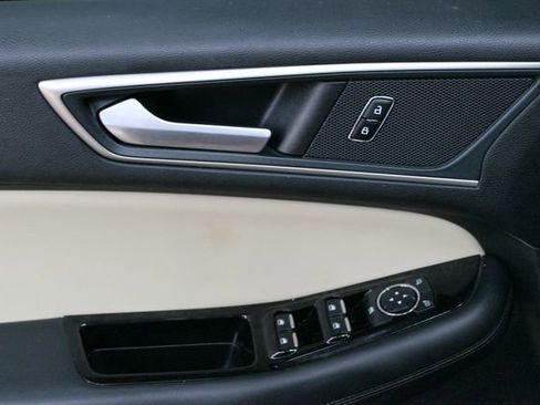 Used 2020 Ford Edge SEL w/ Convenience Package AWD/4WD image 12