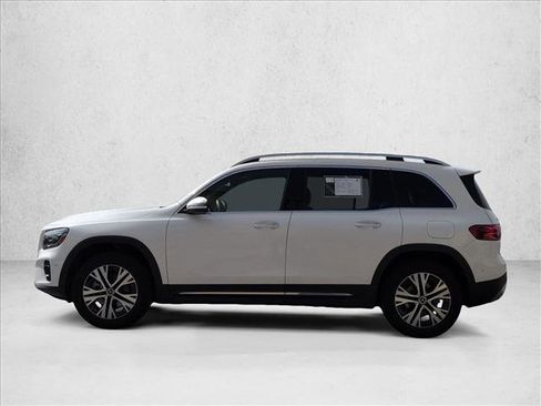 Certified 2025 Mercedes-Benz GLB 250 4MATIC image 9