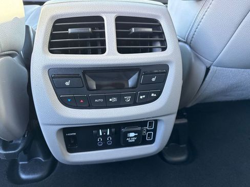 Used 2019 Honda Pilot Touring image 21