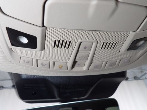 Used 2022 Lincoln Navigator Reserve AWD/4WD image 36