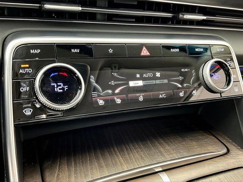 Used 2024 Genesis GV80 3.5T w/ Prestige Package image 31