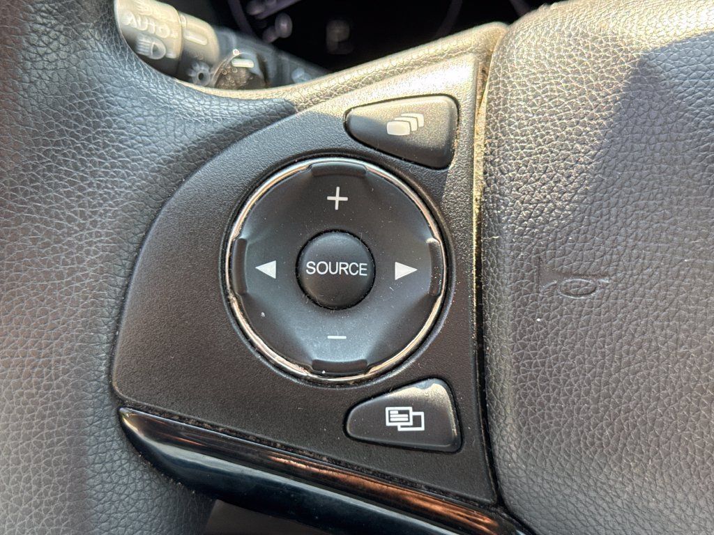 Used 2016 Honda HR-V EX image 29