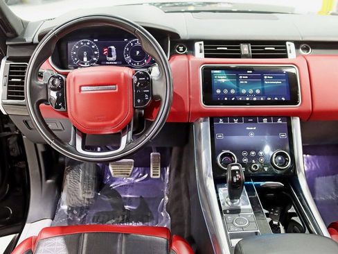 Used 2019 Land Rover Range Rover Sport HSE Dynamic image 15