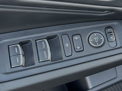 New 2025 Honda Accord SE image 12