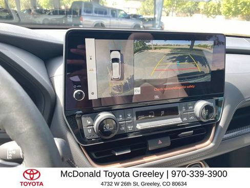 Used 2025 Toyota Grand Highlander AWD Hybrid image 17