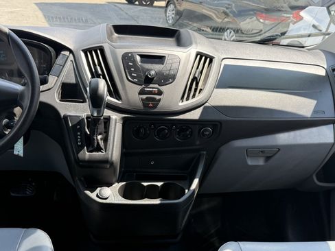 Used 2018 Ford Transit 250 130 Low Roof RWD image 14