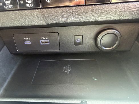 Used 2022 Mitsubishi Outlander SE AWD/4WD image 40