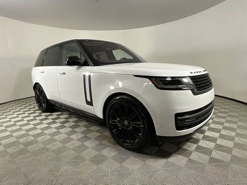 Certified 2023 Land Rover Range Rover SE image 6