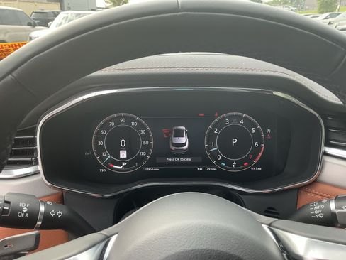 Used 2026 Jaguar F-PACE R-Dynamic S AWD/4WD image 20
