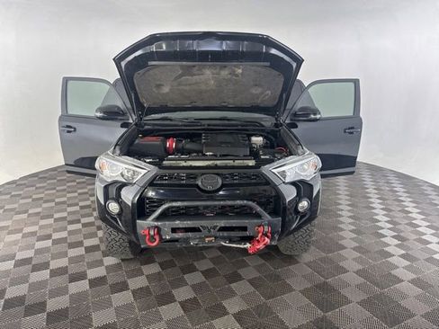 Used 2019 Toyota 4Runner TRD Off-Road Premium AWD/4WD image 11