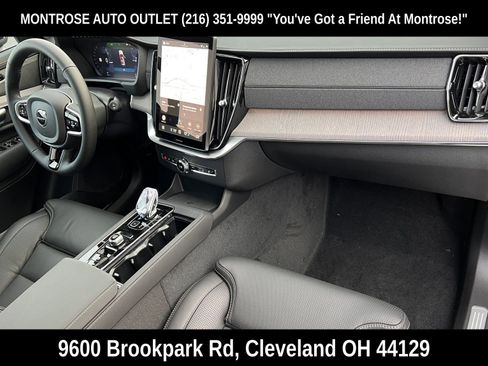 New 2026 Volvo XC90 T8 Ultra w/ Protection Package Premier image 17