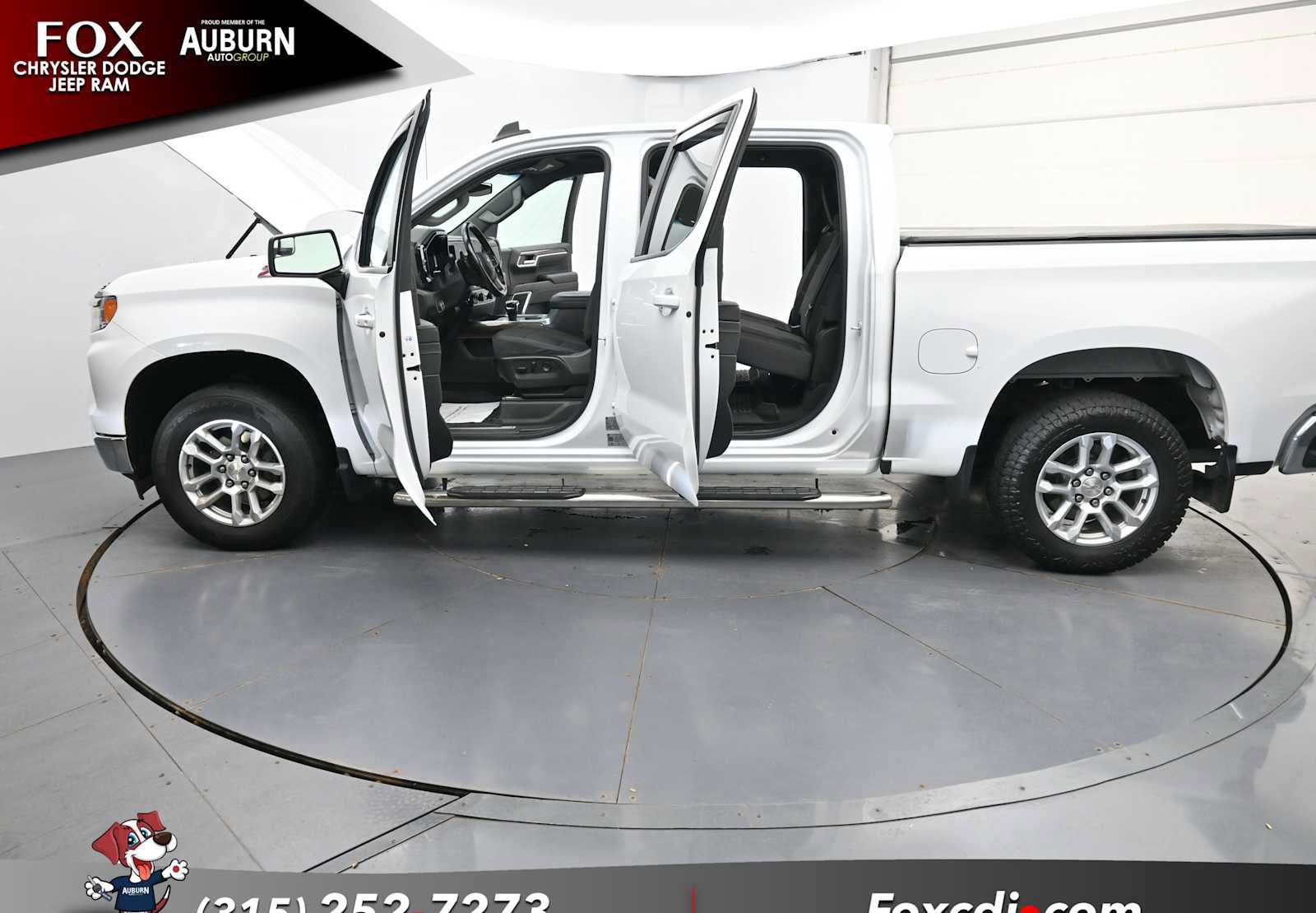 Used 2023 Chevrolet Silverado 1500 LT w/ Z71 Off-Road Package AWD/4WD image 39