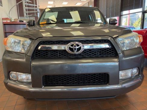 Used 2011 Toyota 4Runner SR5 image 4
