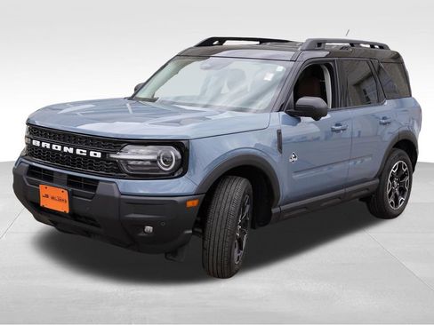 Used 2025 Ford Bronco Sport Outer Banks w/ Outer Banks Tech Package+ AWD/4WD image 11