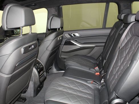 New 2026 BMW X7 xDrive40i w/ Executive Package image 26