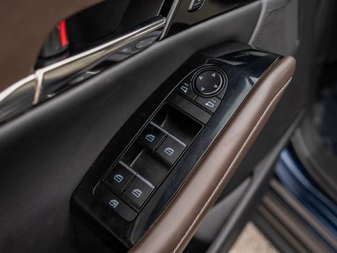 Used 2024 MAZDA CX-30 2.5 Turbo w/ Premium Package image 11