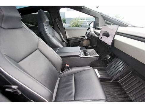 Used 2025 Tesla Cybertruck Cyberbeast AWD/4WD image 11