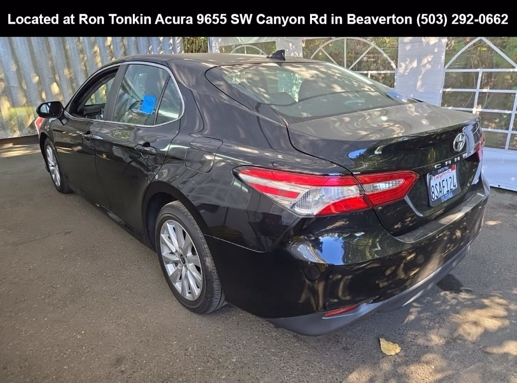 Used 2020 Toyota Camry LE FWD image 4