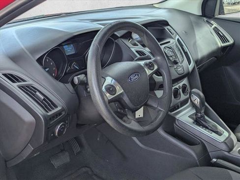 Used 2012 Ford Focus SE FWD image 10